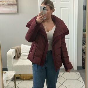 Mackage Coat Puffer Short in Maroon